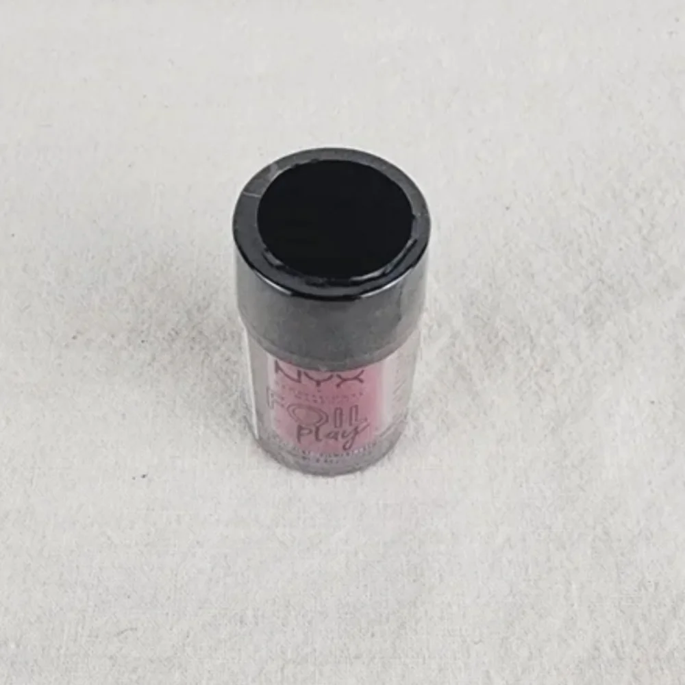 NYX ton loose